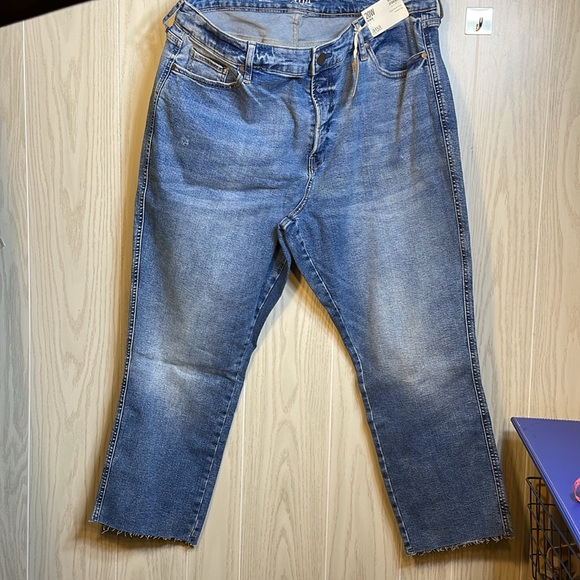 COPY - N/WT ana woman High Rise Straight leg raw hem jeans-self fasten- no zip - Picture 15 of 16